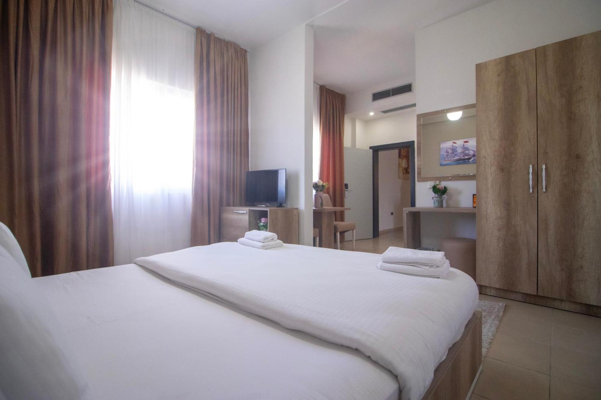 Hotel Princ Golem  Zewnętrze zdjęcie